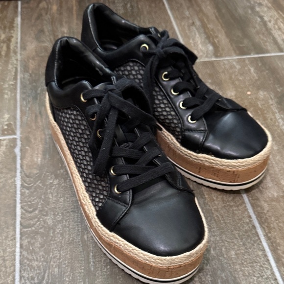 Jennifer Lopez Black and Brown Platform Sneakers - Picture 1 of 8